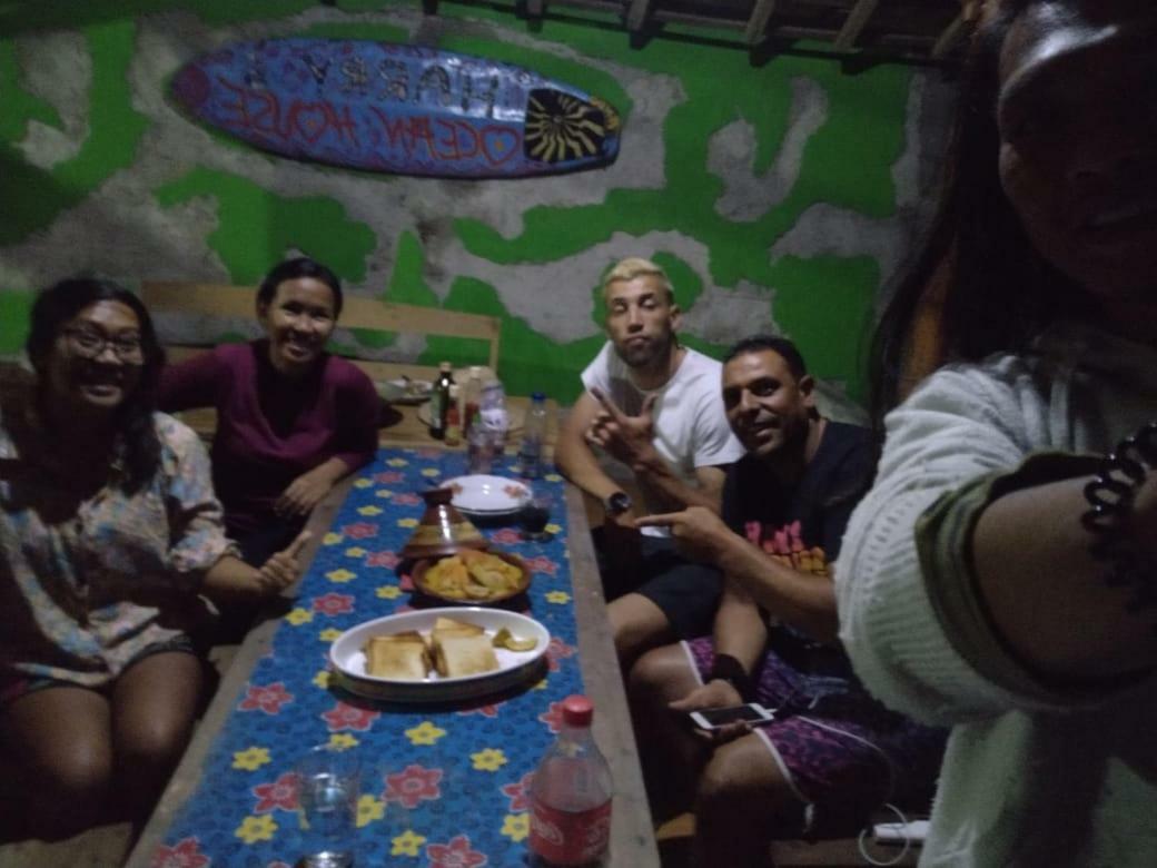 Harry'S Ocean House Watukarung Homestay Kalak Buitenkant foto